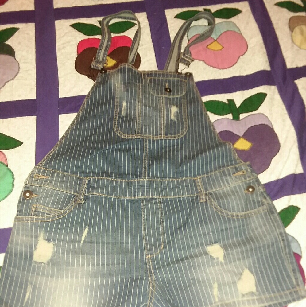 Cute shortalls